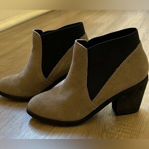 Black & grey suede boots